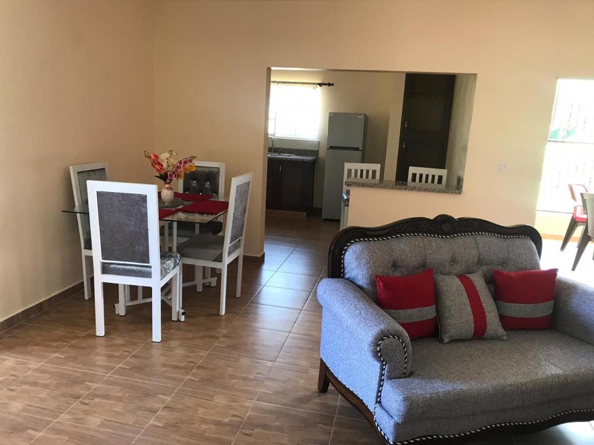 2 Queen Bed Apartment With Smart Tv ,Wifi Y Luz Las 24 Horas Jarabacoa Buitenkant foto