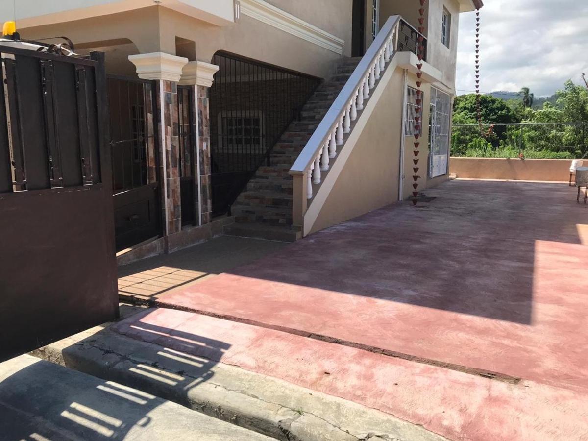 2 Queen Bed Apartment With Smart Tv ,Wifi Y Luz Las 24 Horas Jarabacoa Buitenkant foto